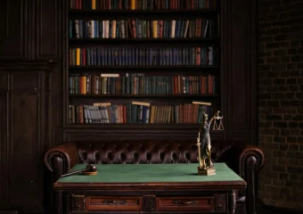 المكتب القانوني