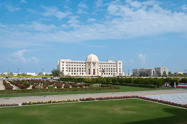 محامي عماني